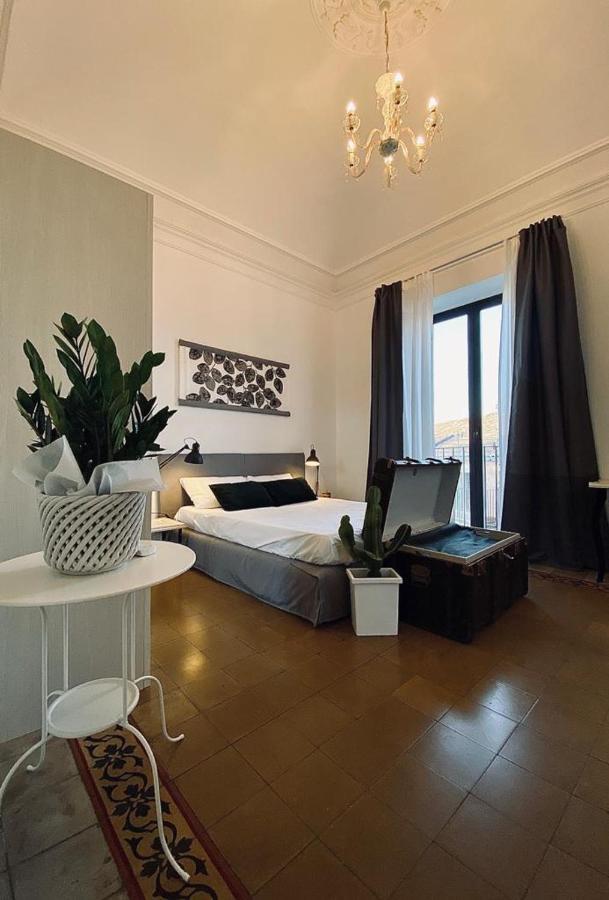 Living Suite Catania Ursino Exterior photo